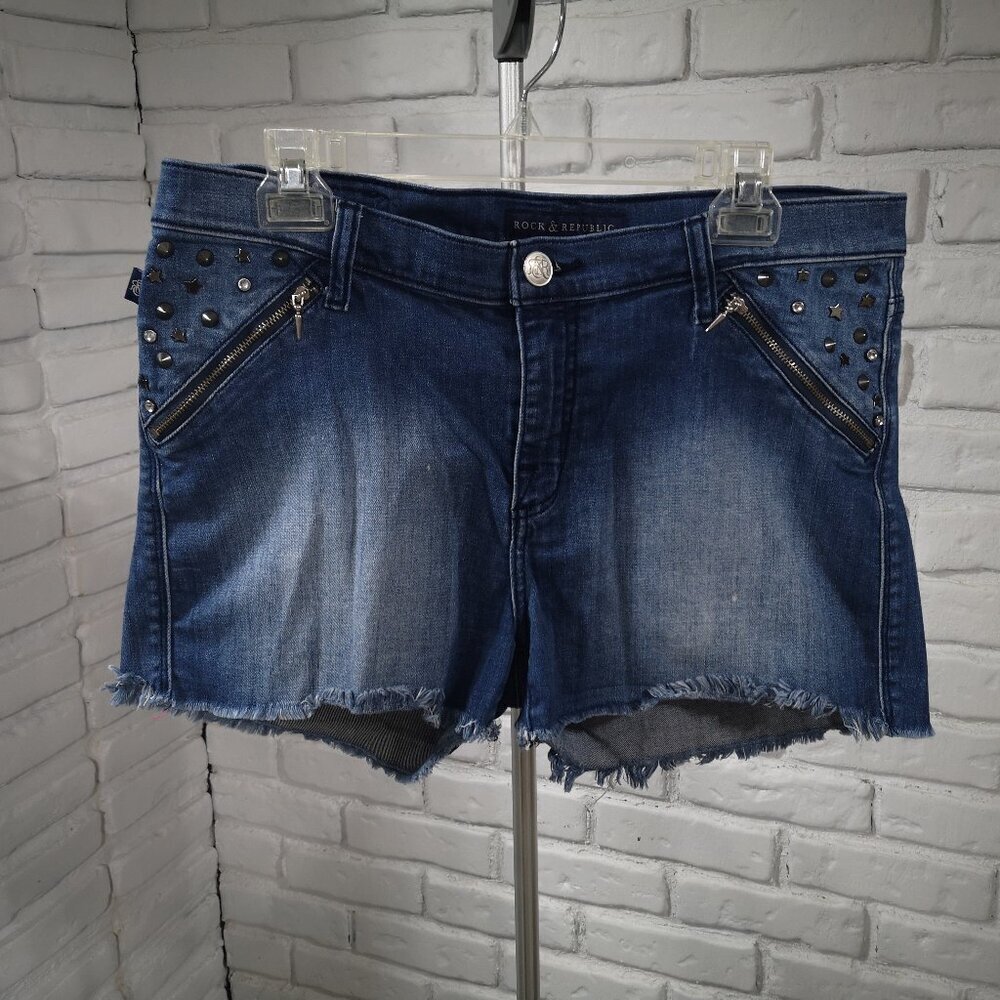 Rock & Republic Ladies Size 14 Pixie Cut Off Denim Shorts w/ Embellishments